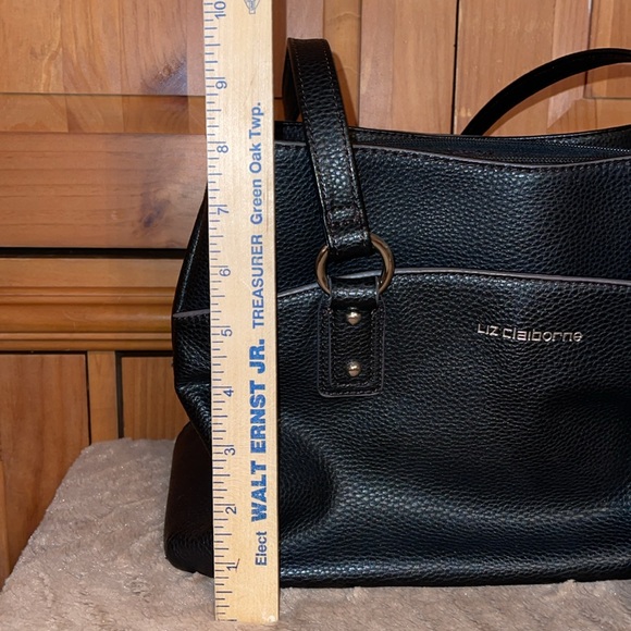 Liz Claiborne Black Purse. Center zip, very roomy. Never been used. - Picture 11 of 12